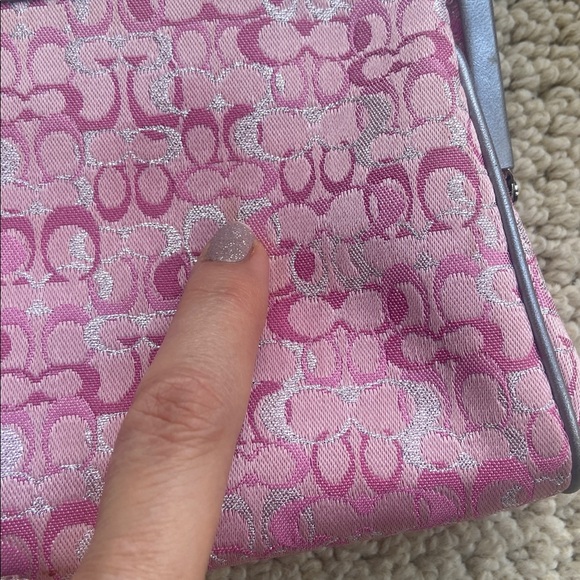 Coach - Picture 12 of 16